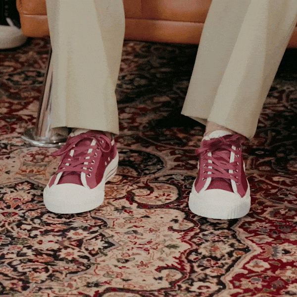 Varsity Classics low-top burgundy sneakers
