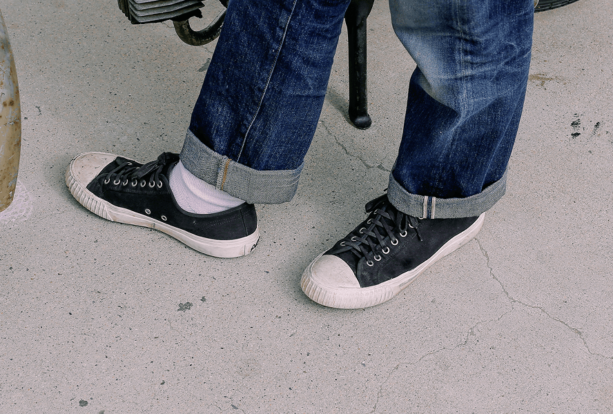Classic retro sneakers The Center