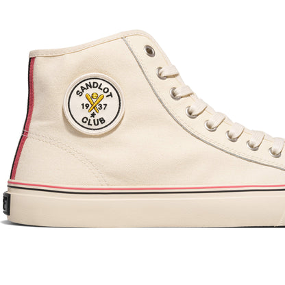 Timeless white canvas sneakers