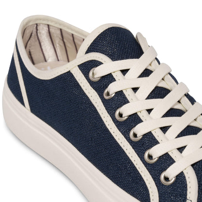 Center Low-Top Navy/Off White