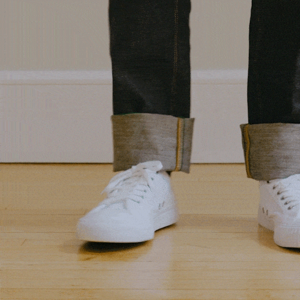 Low-top white sneakers retro style