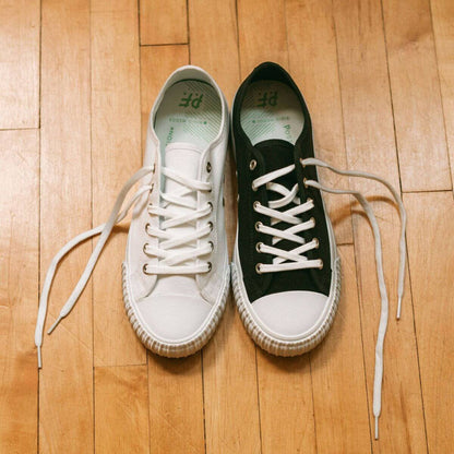 Low-top classic sneakers