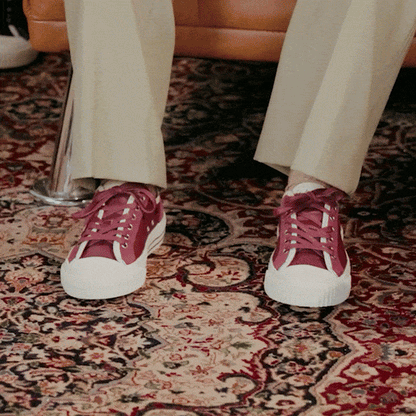 Varsity Classics low-top burgundy sneakers