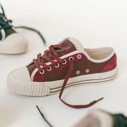 Vintage inspired low-top sneakers