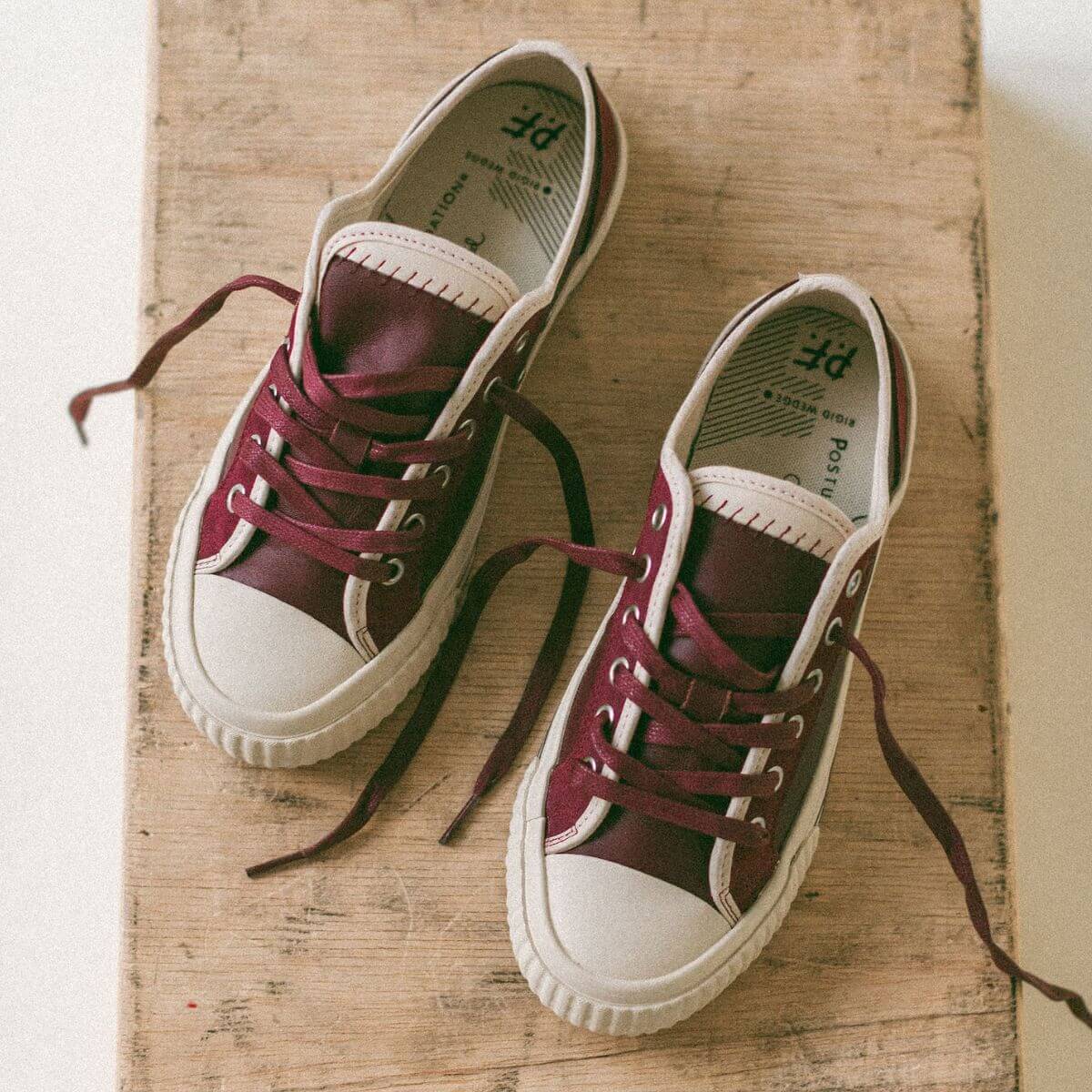 Low-top red leather shoes
