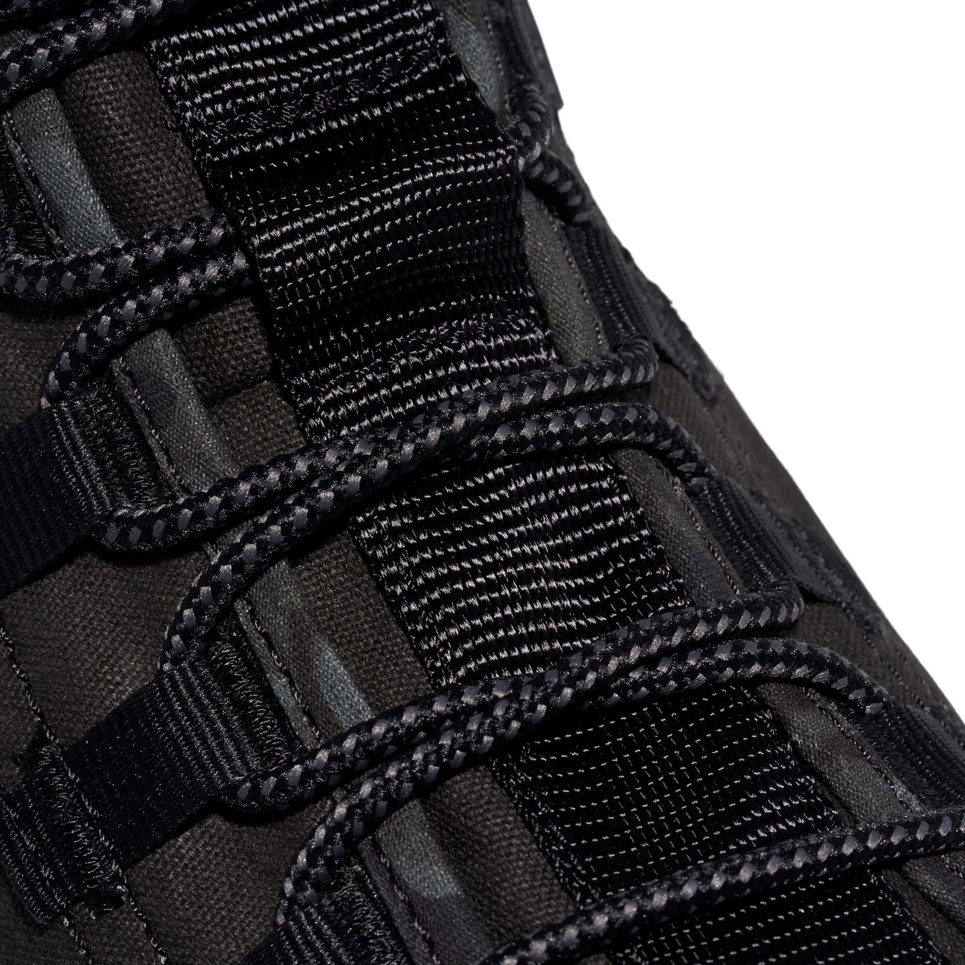 Grounder High-Top Black/Black Base Camp