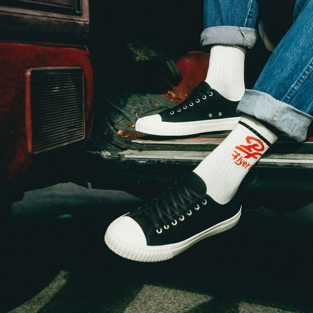 Center Low-Top Black/Sea Salt
