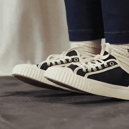 Center Low-Top Navy/Off White
