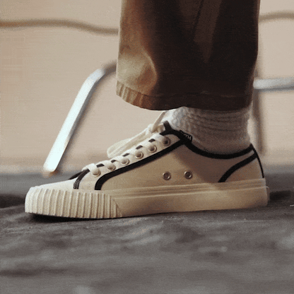 Center Low-Top Off White/Navy