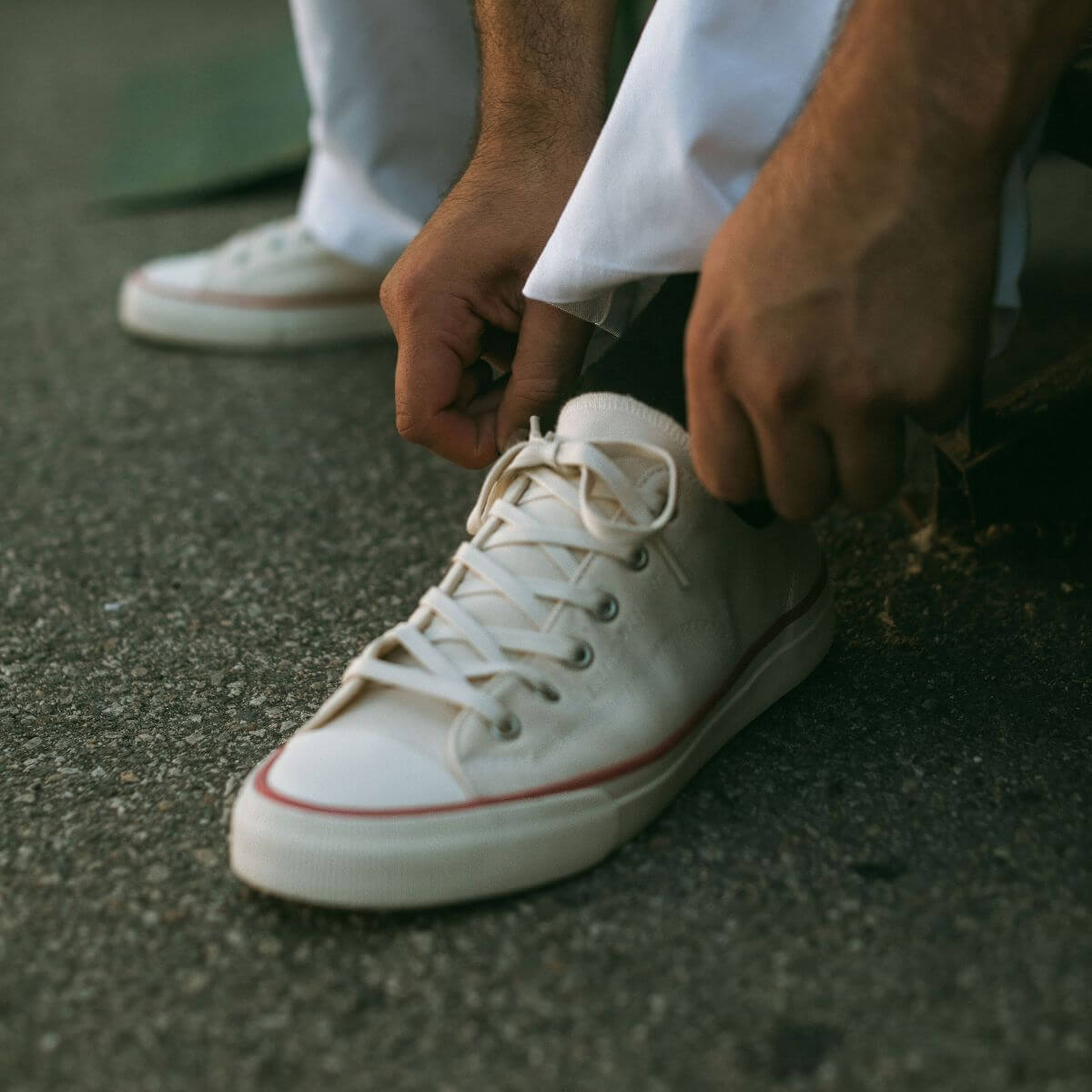 All-American Low-Top Antique White/Crimson