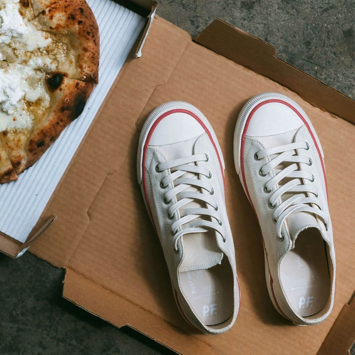 All-American Low-Top Antique White/Crimson
