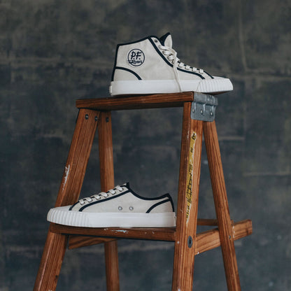 Center Low-Top Off White/Navy