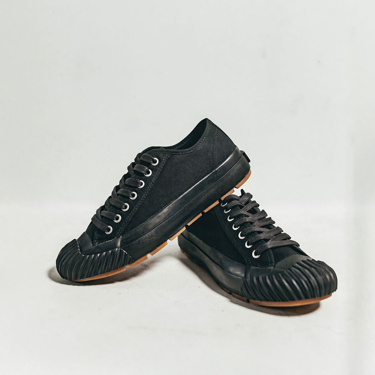 Grounder Low-Top Black/Black